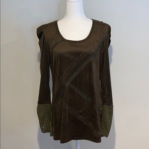 NWT Pretty Angel studded top shirt